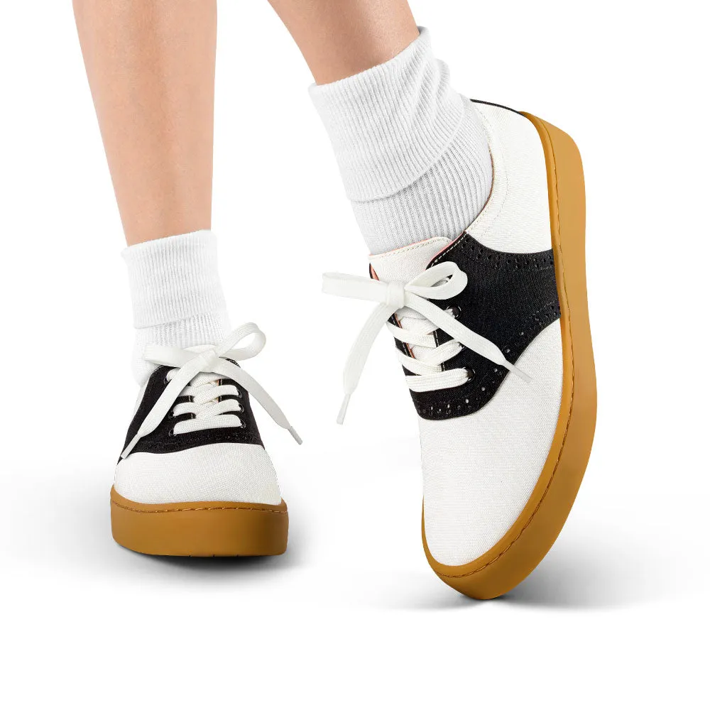 Chocolaticas® Saddle Casual Sneaker