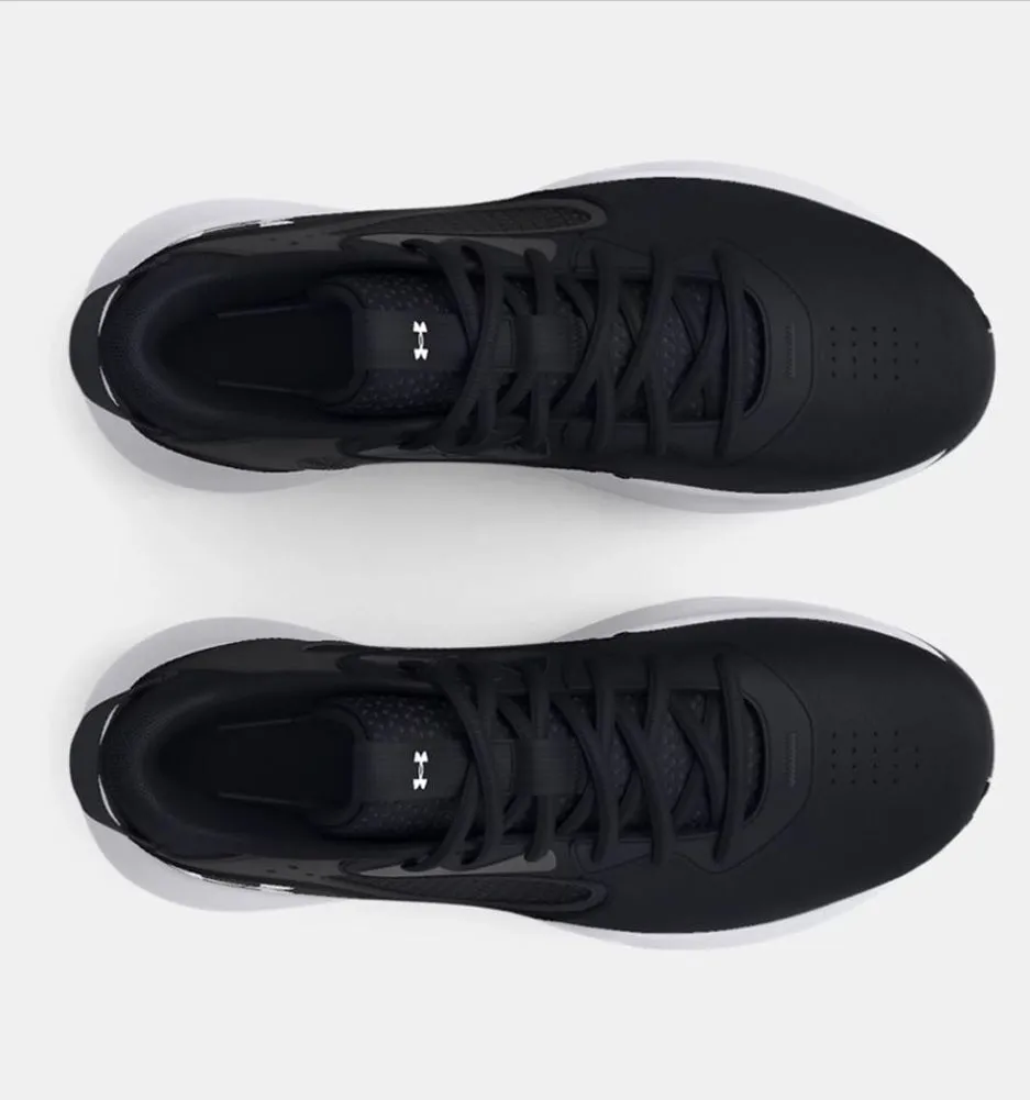 Lockdown 6 in Black by Under Armour